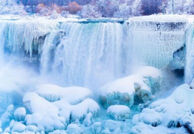 PARTS OF NIAGARA FALLS ARE STARTING TO FREEZE